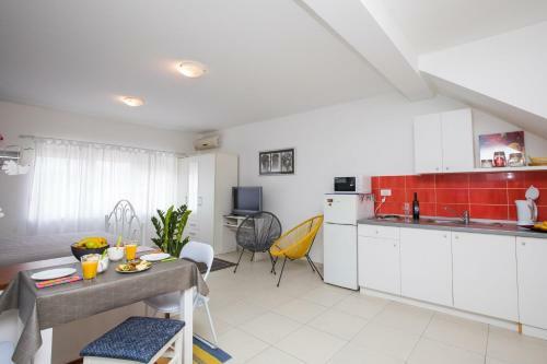 Apartamento Art Suites Red & Blue