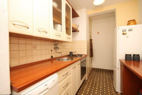 Apartments With Wifi Dubrovnik - 8600