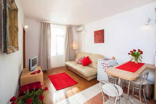 Apartments With A Parking Space Dubrovnik - 9026