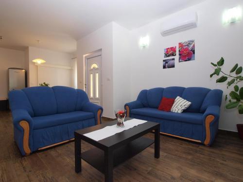Apartments Suzana 1403