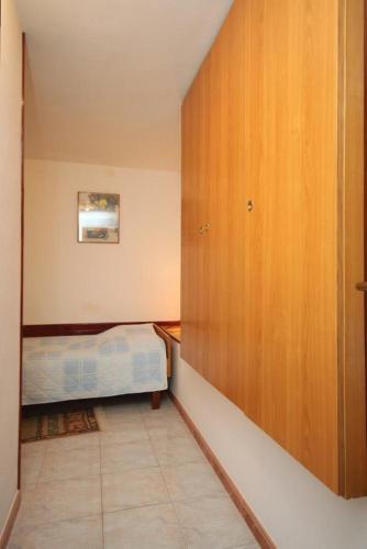 Apartments With A Parking Space Fazana - 7260