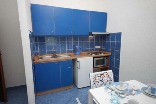 Apartment Funtana 7076b