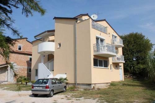 Apartment Funtana 7076b
