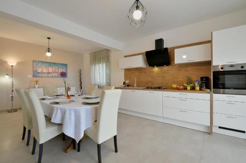 House Vedran 1125