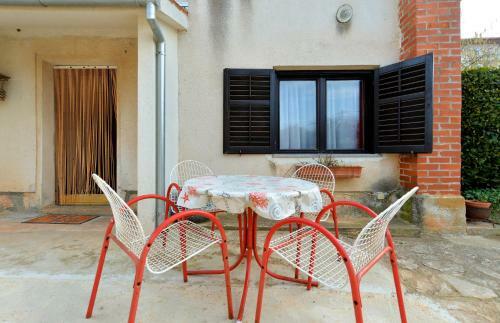 House Monteci 1378