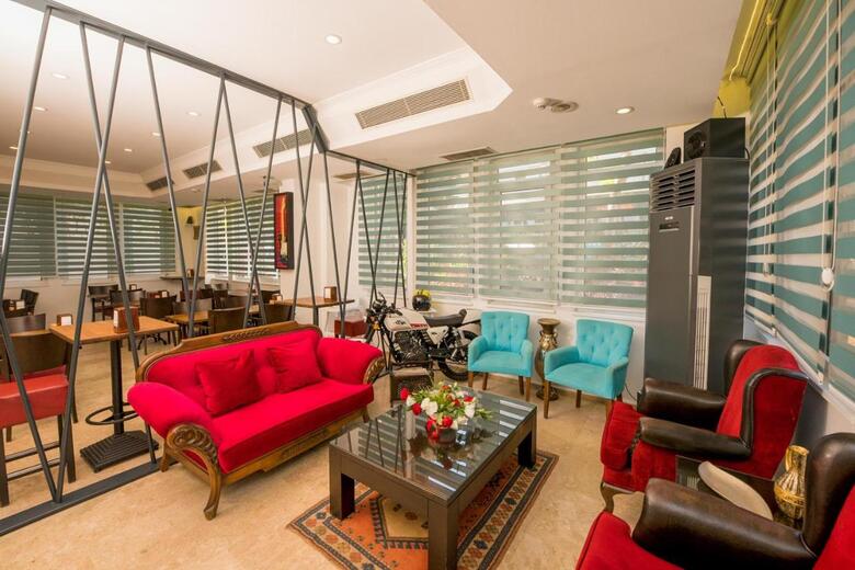 Mera Park Hotel