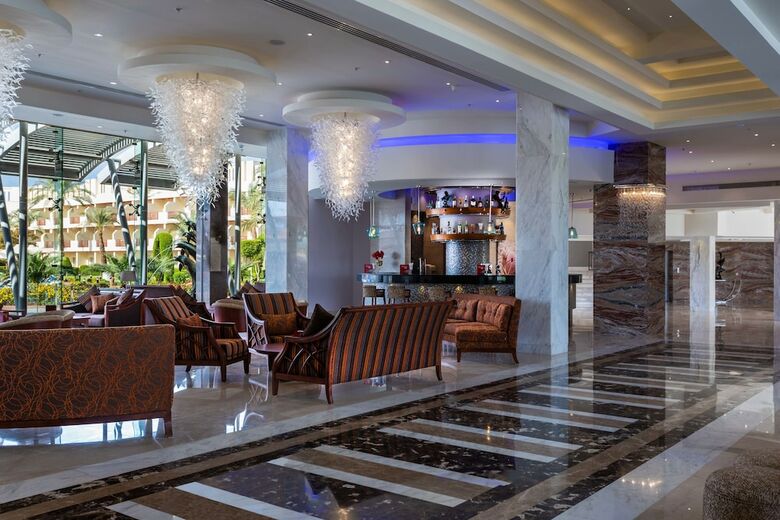 Hotel Xperience Kiroseiz Parkland