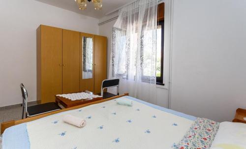 Apartment Krk 14322a