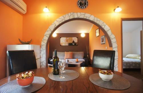 Holiday Home In Liznjan/istrien 17282