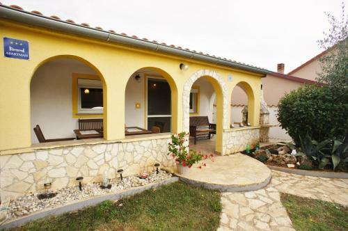 Holiday Home In Liznjan/istrien 17282