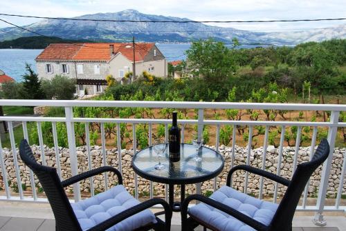 Apartment Lumbarda 12839a
