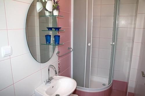 Apartments In Makarska 6735