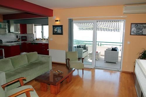 Apartments In Makarska 6735