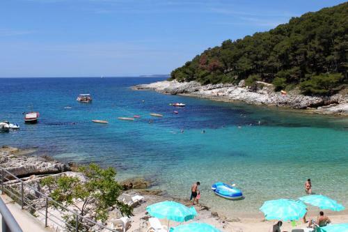 Hostal Double Room Mali Losinj 2495g