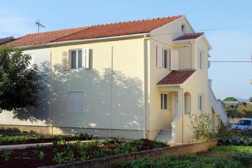 Apartments With A Parking Space Zadar - 5773