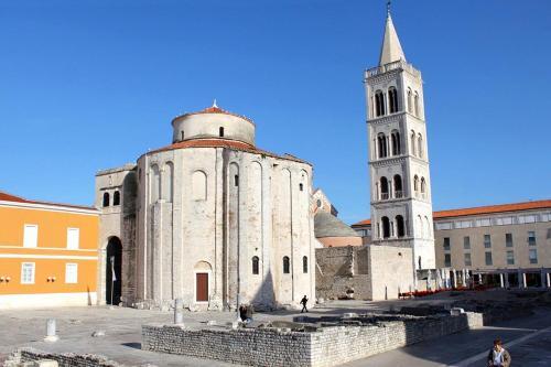 Apartments With A Parking Space Zadar - 15501