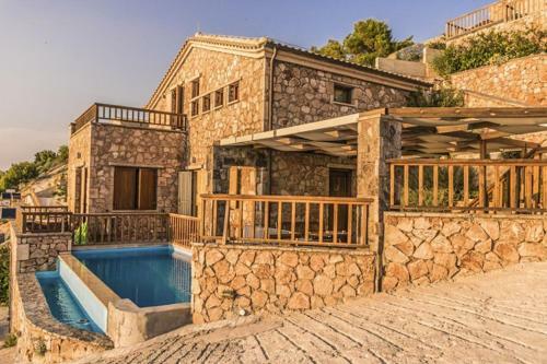 Agios Nikitas Villa Sleeps 7 Pool Air Con Wifi