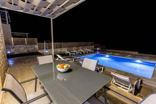Villa Triopetra Blue Horizon