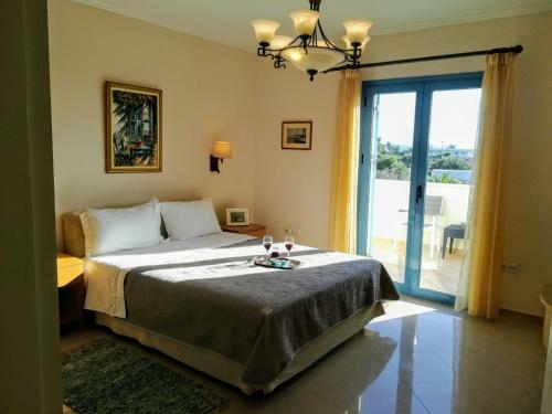 Hostal Amforeas Retreat Guesthouse