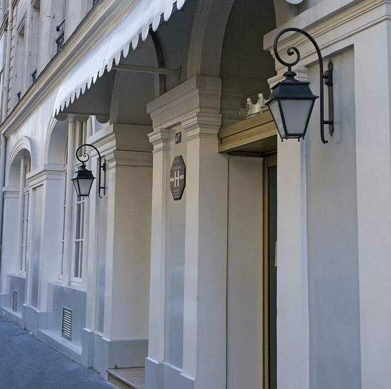 Hotel Pax Opera