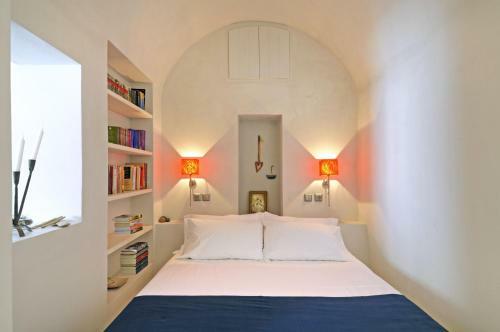 Fira Villa Sleeps 8 Air Con Wifi