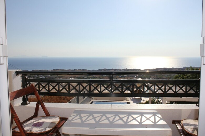 Villa By Hotel Thira