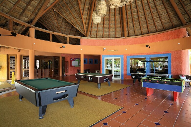 Hotel Barcelo Maya Colonial