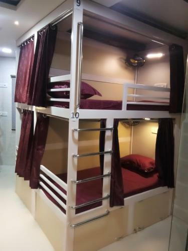 Hotel Parkside Grand Navjyoti