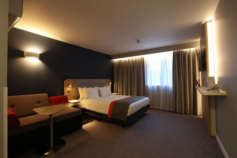 Hotel Holiday Inn Express Knowsley (i)