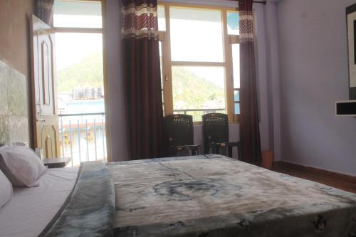Hostal Snow View Rooms In Naddi