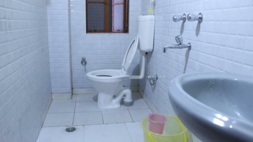 Hotel Zero To One Stay - Silk Route Residence