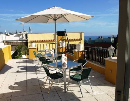 Montjardi Beach Apartamentos