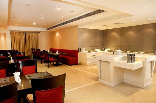 Hotel Ahuja Residency Vista Woods
