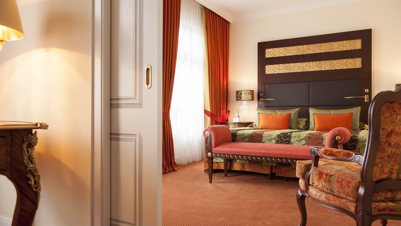 Buelow Palais And Residenz Hotel