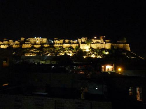 Hostal Desert Cow Guest House