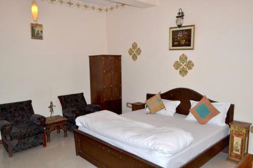 Hotel Kiran Villas