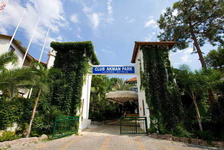 Larissa Akman Park Hotel
