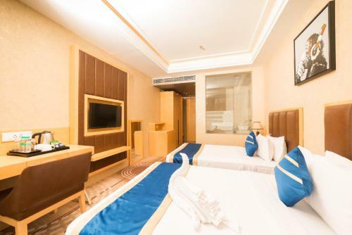 Hotel D'corbiz