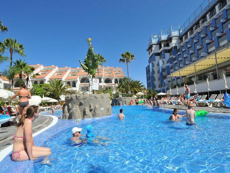 Paradise Park Fun Lifestyle Hotel
