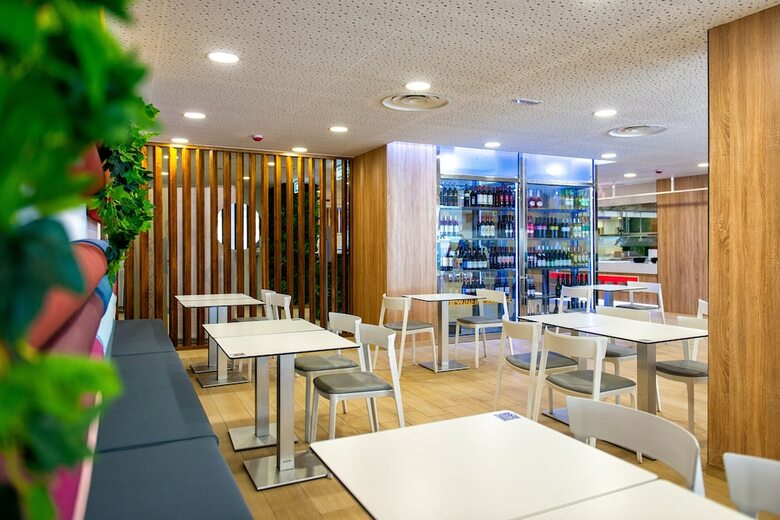 Paradise Park Fun Lifestyle Hotel