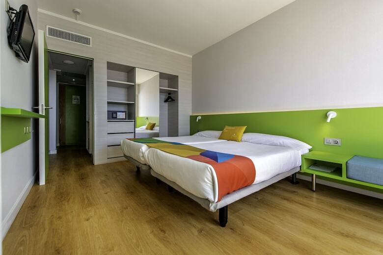 Paradise Park Fun Lifestyle Hotel