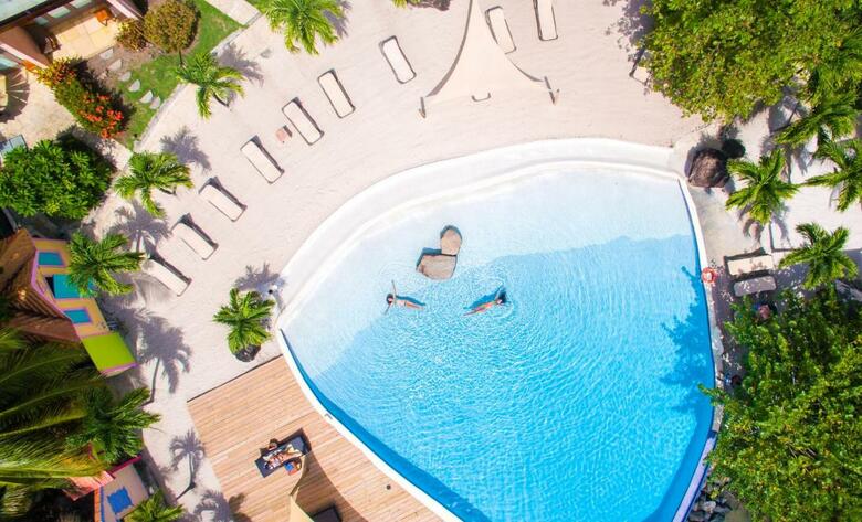 Hotel True Blue Bay Resort