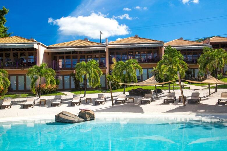 Hotel True Blue Bay Resort