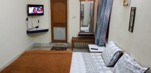 Hotel Budget Stay Between The Hills