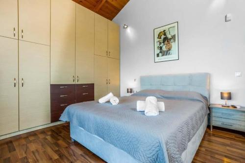 Mpochali Villa Sleeps 9 Pool Air Con Wifi