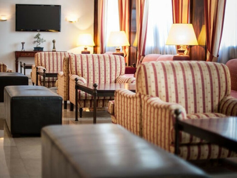 Hotel Unzaga Plaza