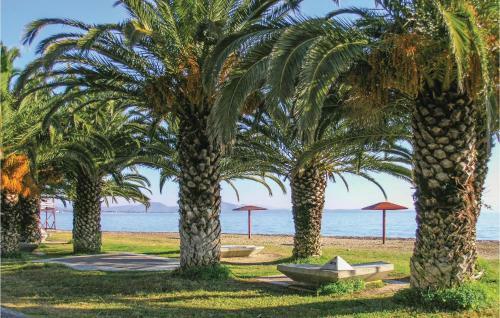 Four-bedroom Apartment In Neos Voutzas