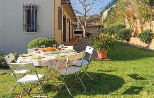 Four-bedroom Apartment In Neos Voutzas
