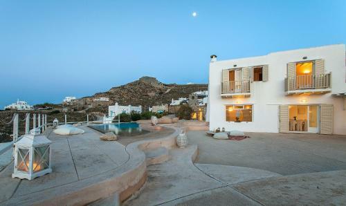 Villa Amaryllis By The Pearls Collection