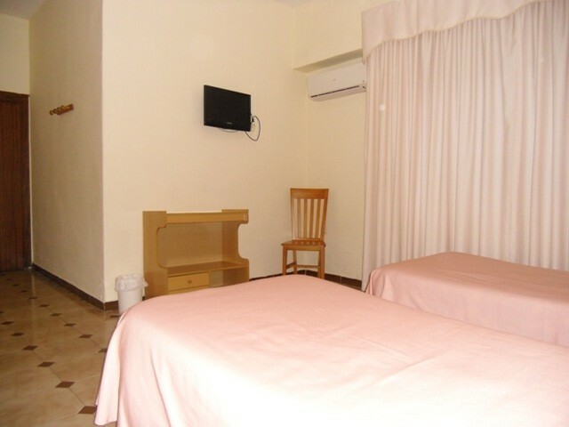 Hostal Par�s